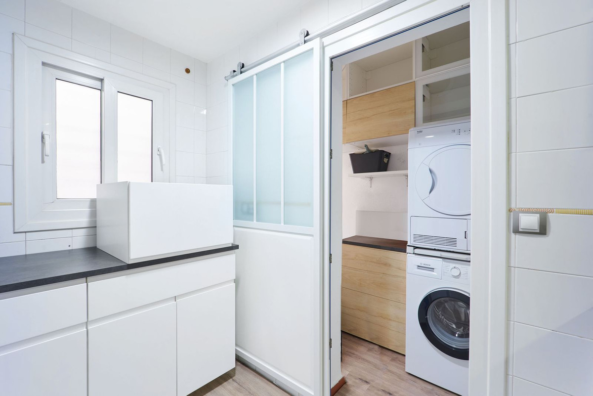 3 Bed Apartment for sale in San Luis De Sabinillas Costa Del Sol, Málaga, Spain