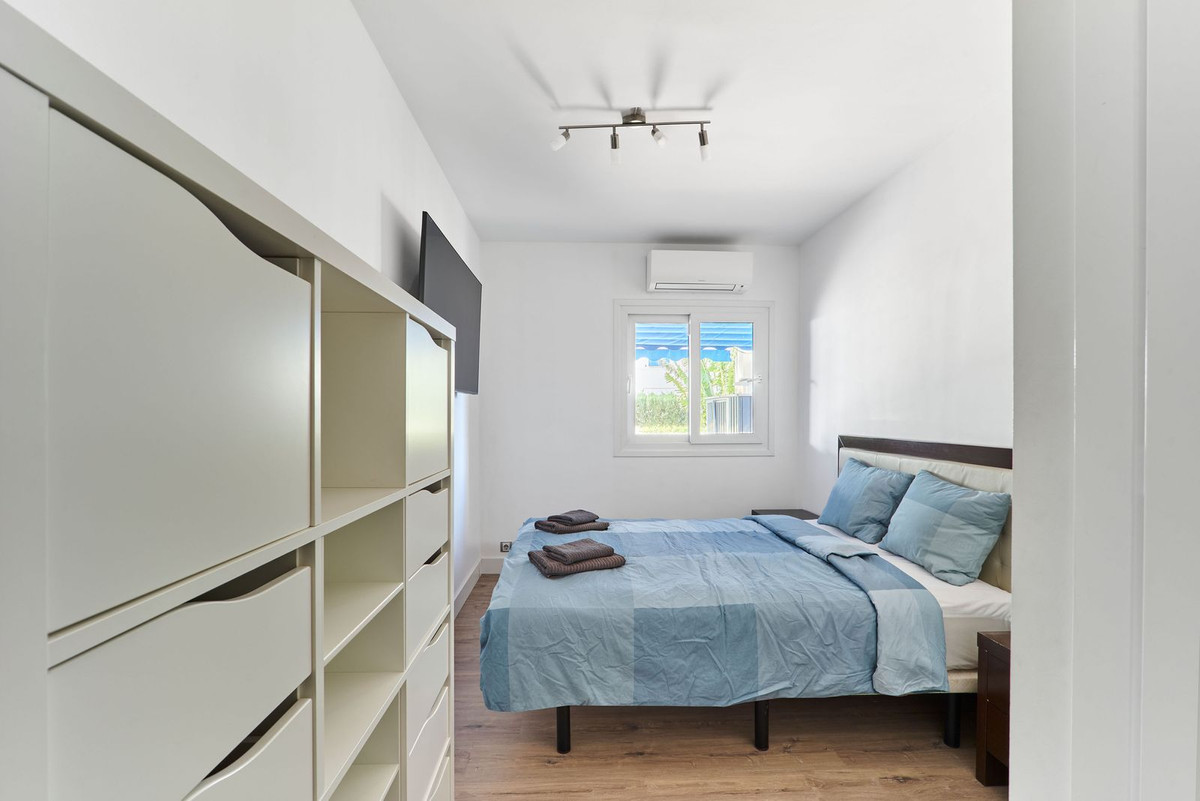 3 Bed Apartment for sale in San Luis De Sabinillas Costa Del Sol, Málaga, Spain