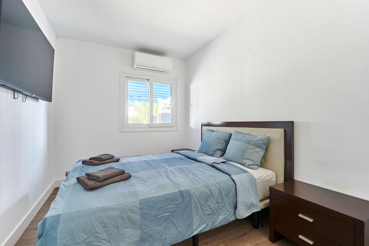3 Bed Apartment for sale in San Luis De Sabinillas Costa Del Sol, Málaga, Spain