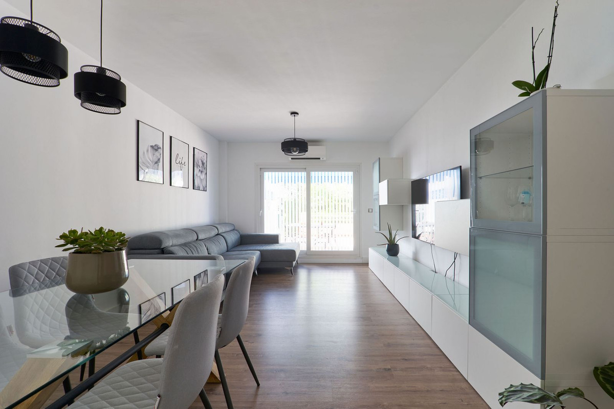 3 Bed Apartment for sale in San Luis De Sabinillas Costa Del Sol, Málaga, Spain