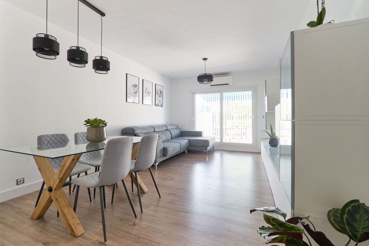 3 Bed Apartment for sale in San Luis De Sabinillas Costa Del Sol, Málaga, Spain