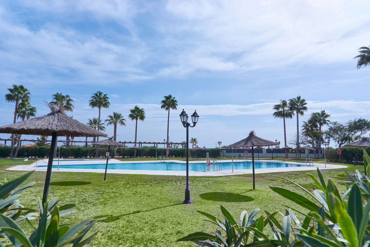 3 Bed Apartment for sale in San Luis De Sabinillas Costa Del Sol, Málaga, Spain