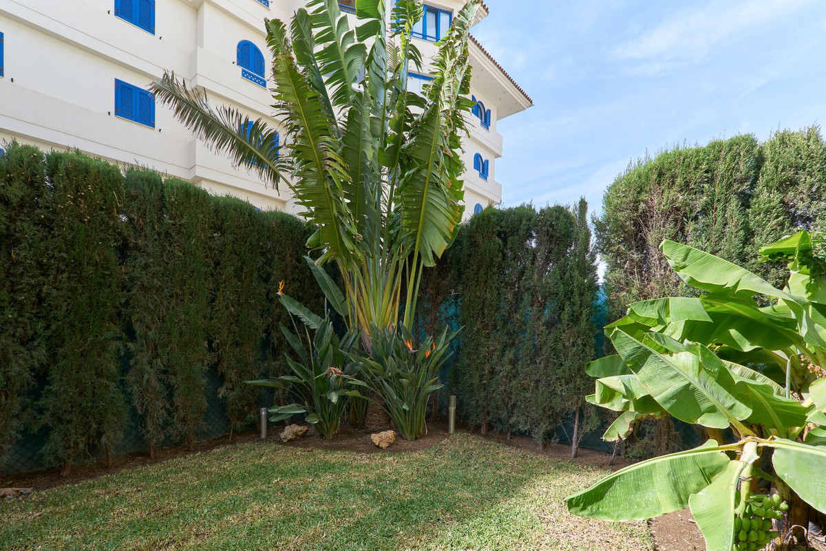 3 Bed Apartment for sale in San Luis De Sabinillas Costa Del Sol, Málaga, Spain