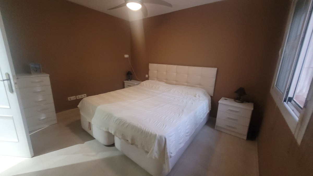 3 Bed Apartment for sale in Nueva Andalucía Costa Del Sol, Málaga, Spain