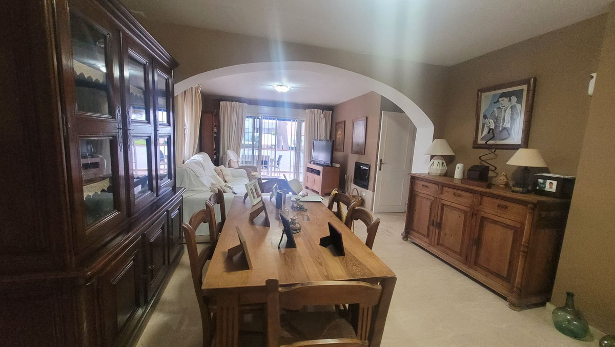 3 Bed Apartment for sale in Nueva Andalucía Costa Del Sol, Málaga, Spain