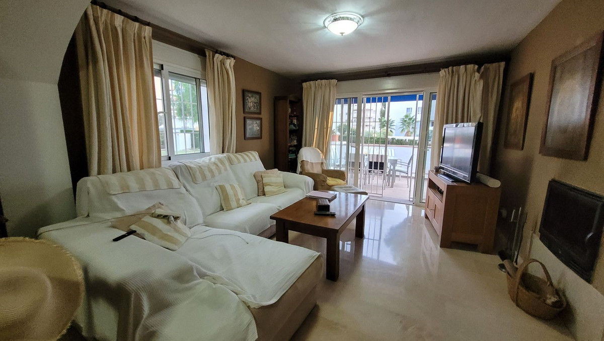 3 Bed Apartment for sale in Nueva Andalucía Costa Del Sol, Málaga, Spain