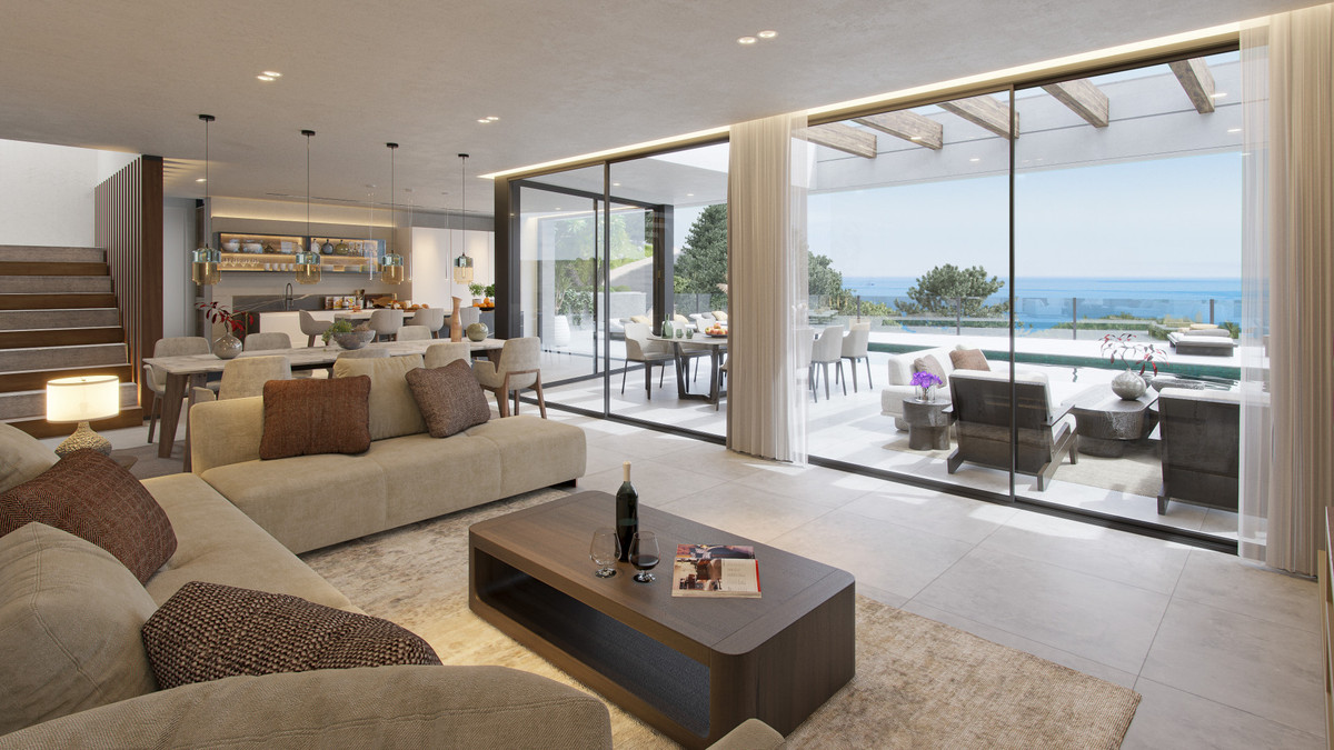 Se vende Villa - Chalet de 4 dormitorios en Málaga Ciudad, Málaga, España