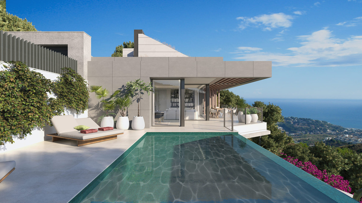 Se vende Villa - Chalet de 5 dormitorios en Málaga Ciudad, Málaga, España