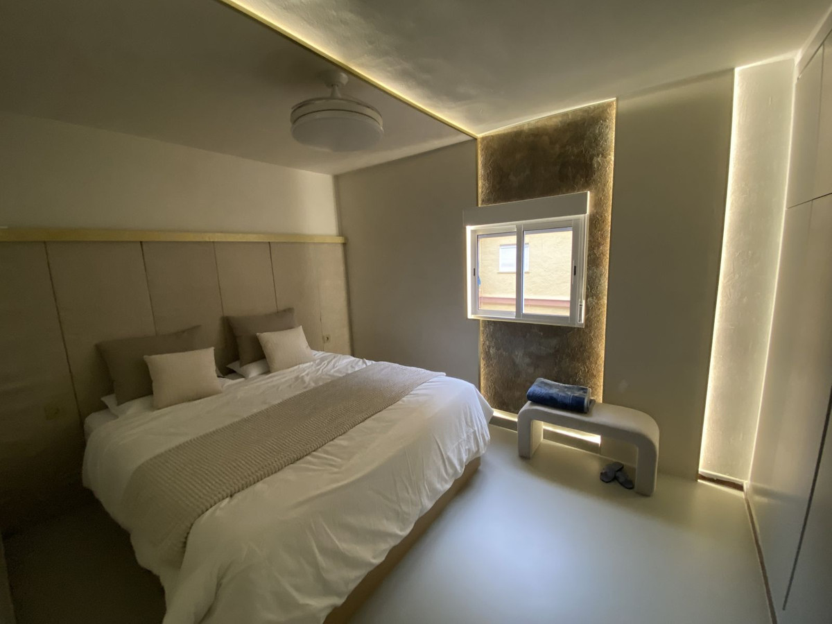 3 Bed Apartment for sale in Fuengirola Costa Del Sol, Málaga, Spain