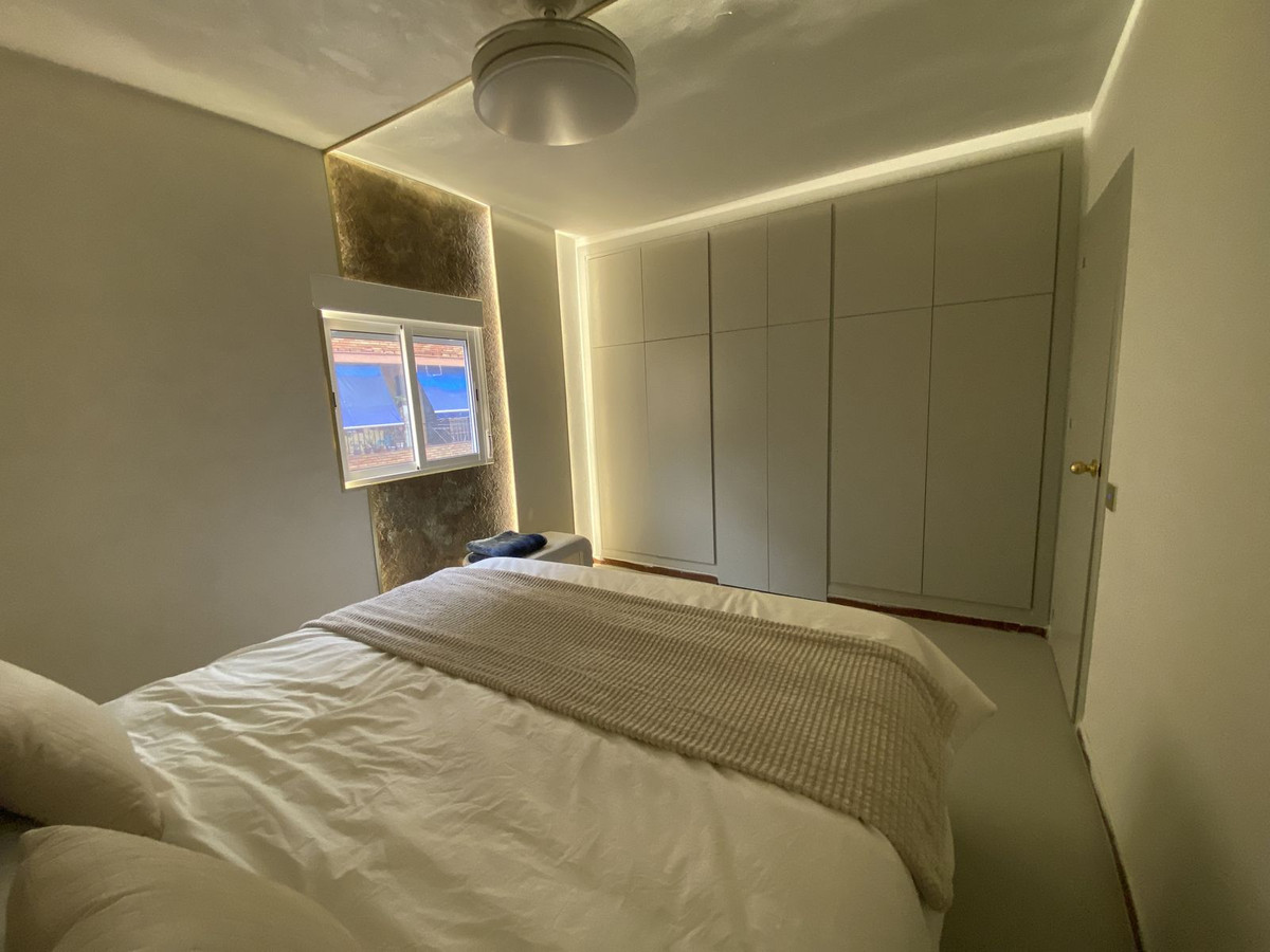3 Bed Apartment for sale in Fuengirola Costa Del Sol, Málaga, Spain