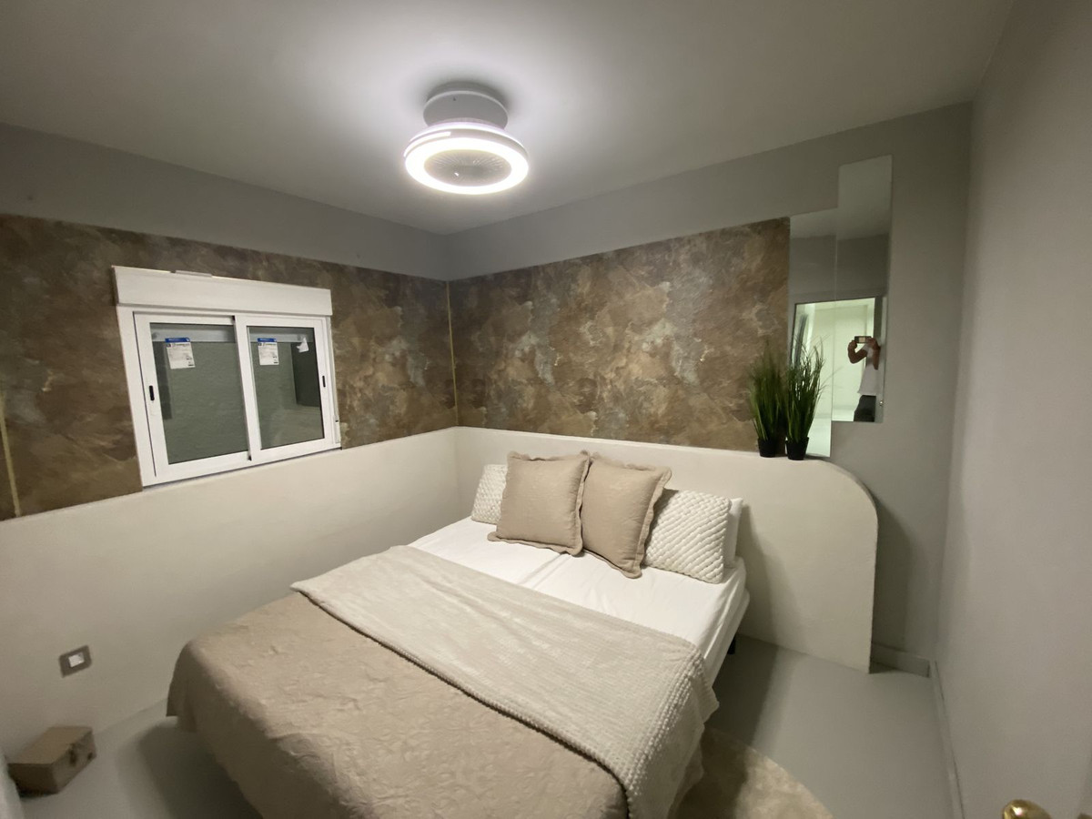 3 Bed Apartment for sale in Fuengirola Costa Del Sol, Málaga, Spain