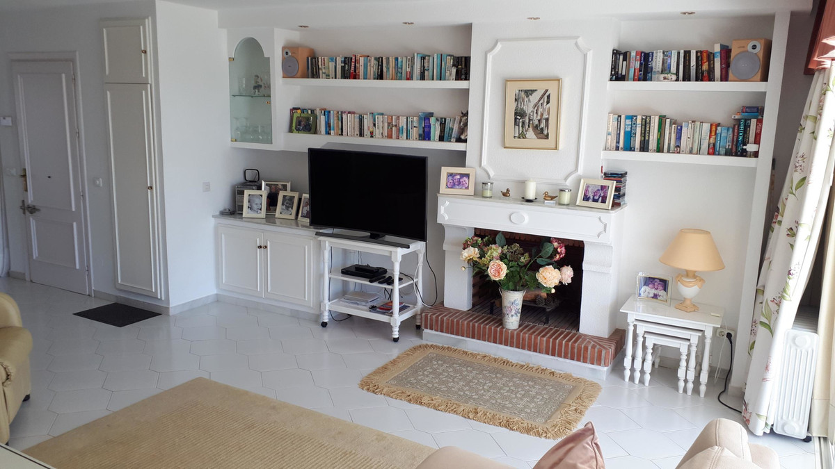 3 Bed Townhouse for sale in Miraflores Costa Del Sol, Málaga, Spain