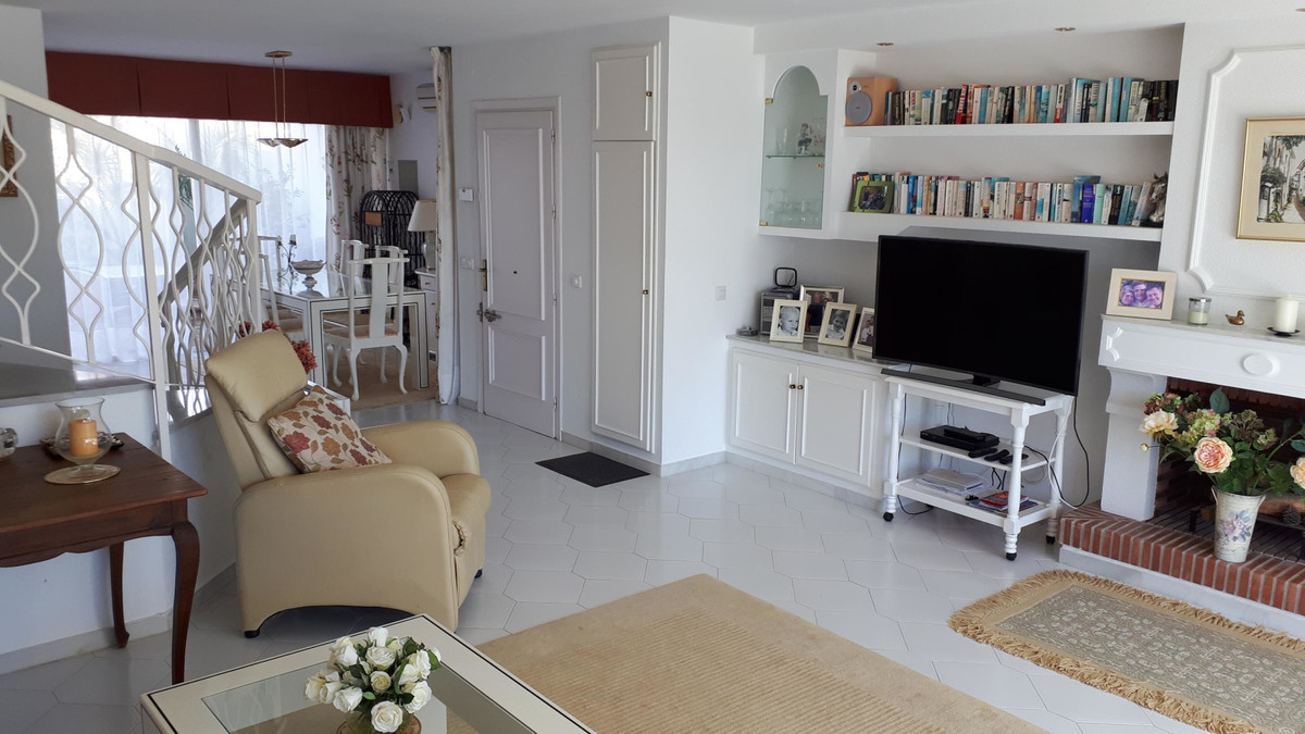 3 Bed Townhouse for sale in Miraflores Costa Del Sol, Málaga, Spain