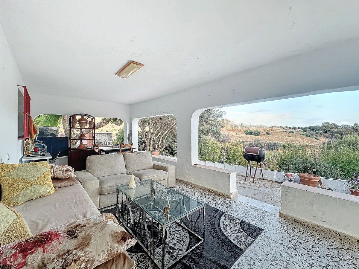 2 Bed Commercial unit for sale in Estepona Costa Del Sol, Málaga, Spain