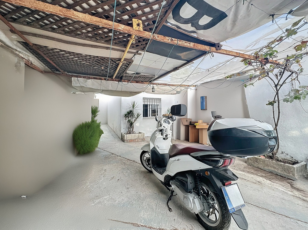 2 Bed Commercial unit for sale in Estepona Costa Del Sol, Málaga, Spain