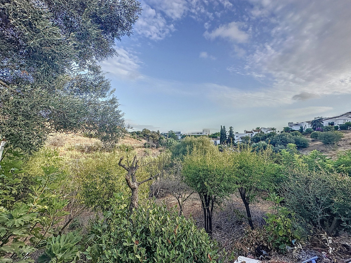 2 Bed Commercial unit for sale in Estepona Costa Del Sol, Málaga, Spain