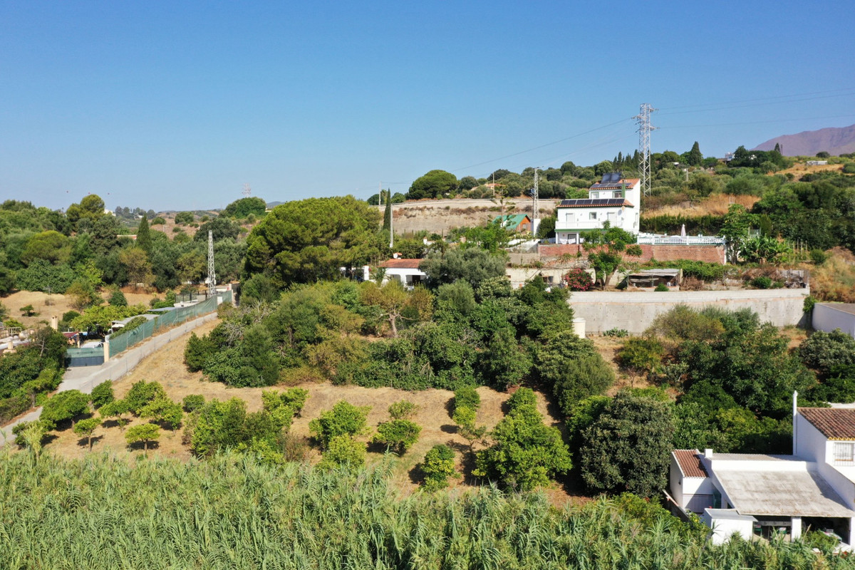 2 Bed Commercial unit for sale in Estepona Costa Del Sol, Málaga, Spain