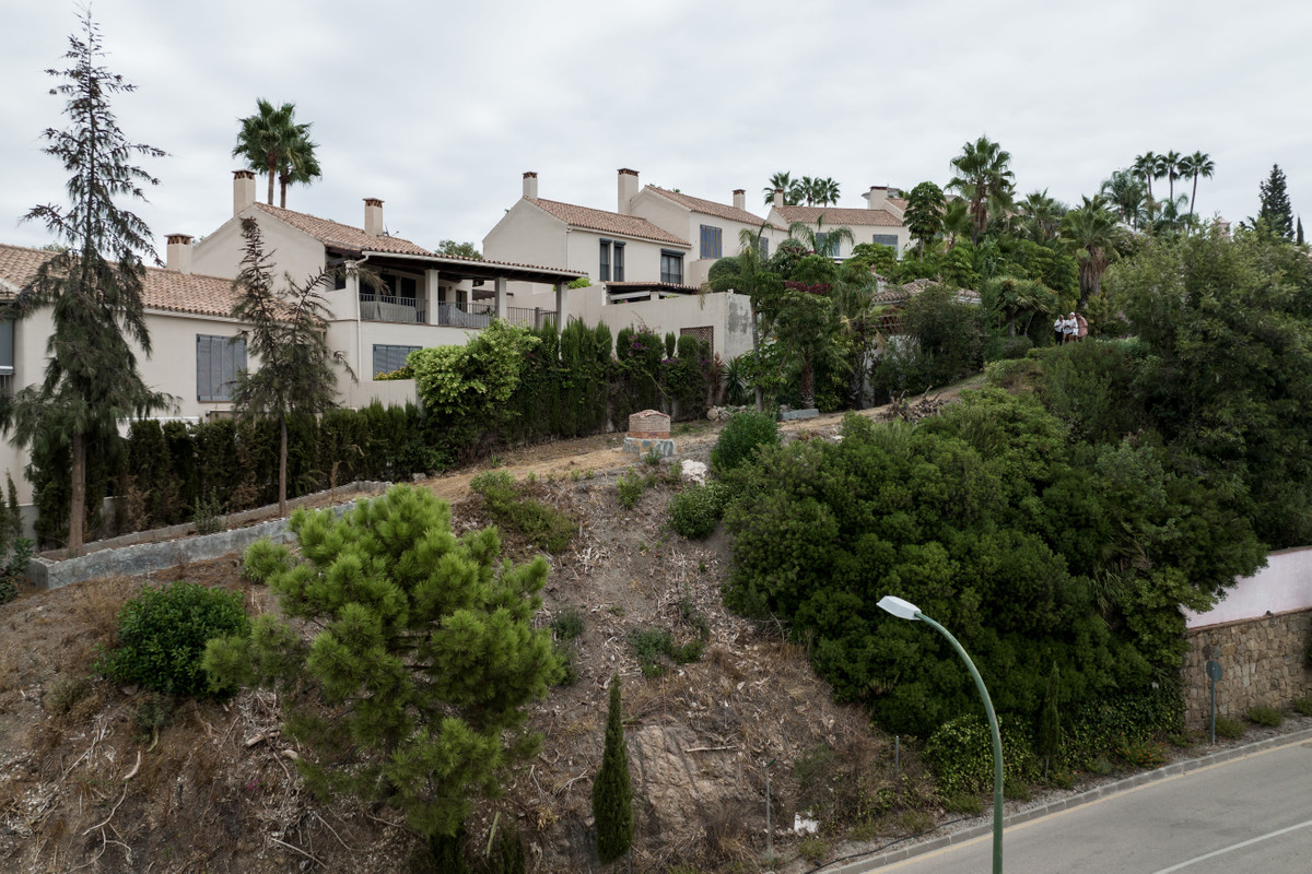 Plots for sale in Benahavís Costa Del Sol, Málaga, Spain