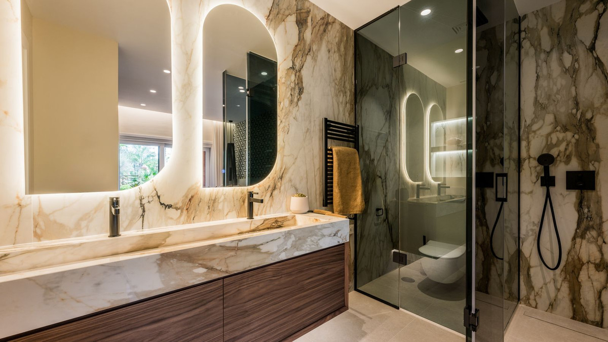 3 Bed Apartment for sale in New Golden Mile Costa Del Sol, Málaga, Spain