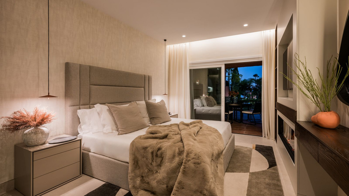 3 Bed Apartment for sale in New Golden Mile Costa Del Sol, Málaga, Spain
