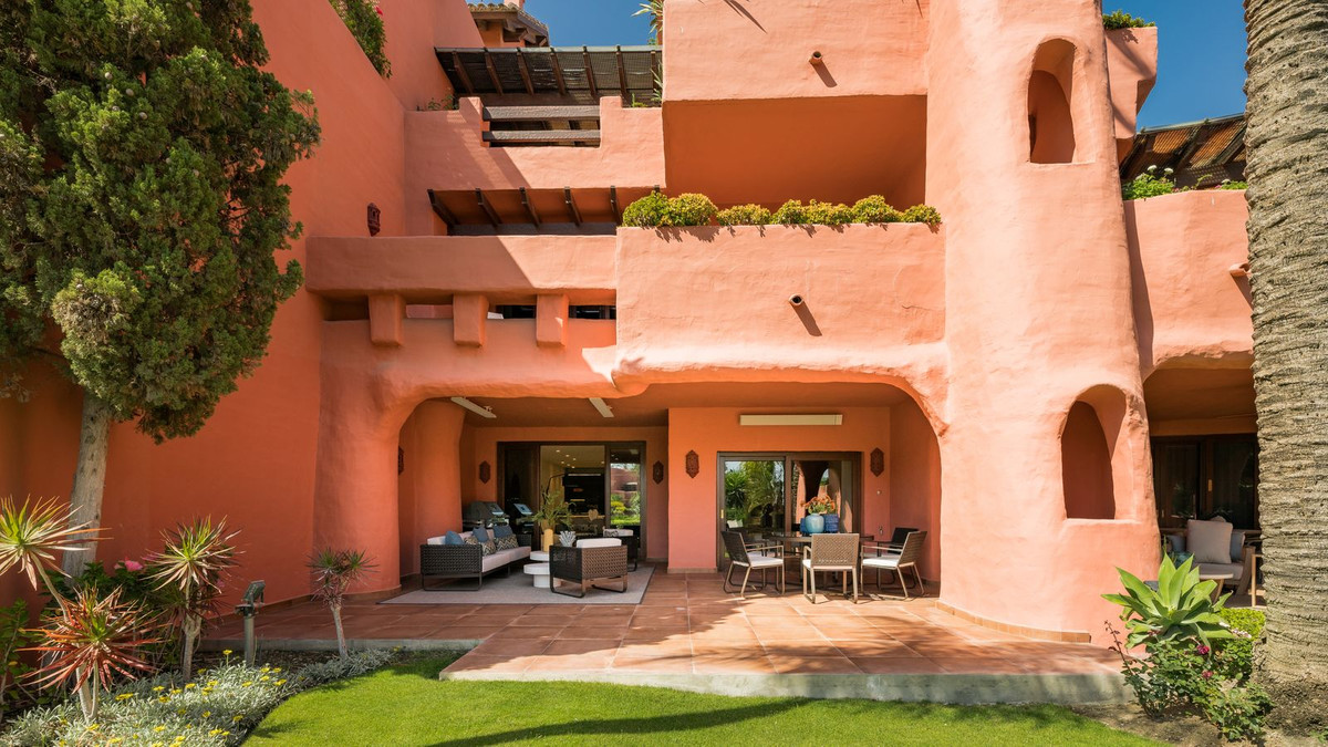 3 Bed Apartment for sale in New Golden Mile Costa Del Sol, Málaga, Spain