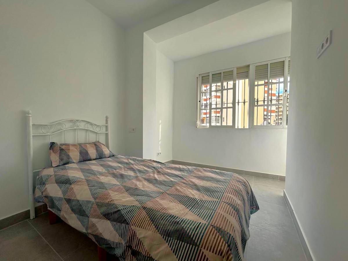 Se vende Apartamento Planta Media de 2 dormitorios en Costa Del Sol, Málaga, España