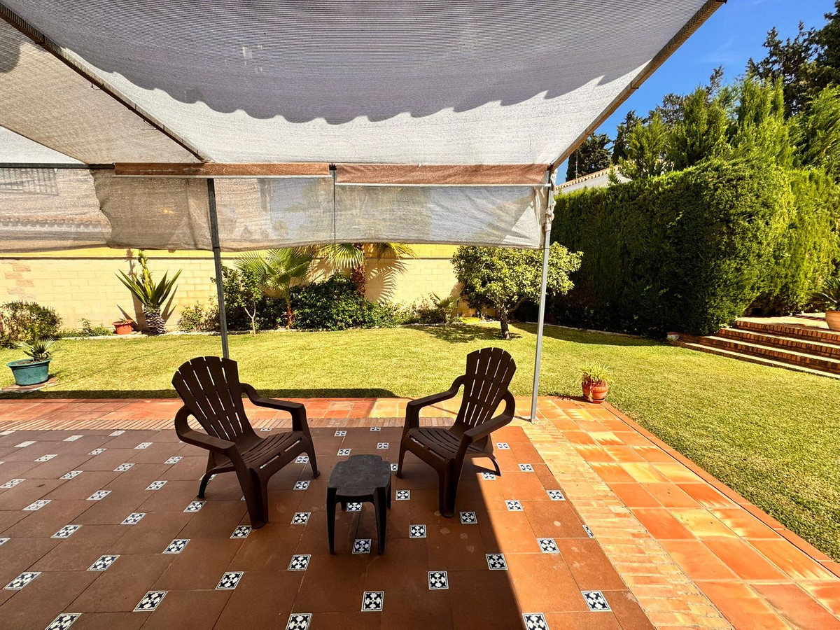 6 Bed Townhouse for sale in Churriana Málaga Ciudad, Málaga, Spain