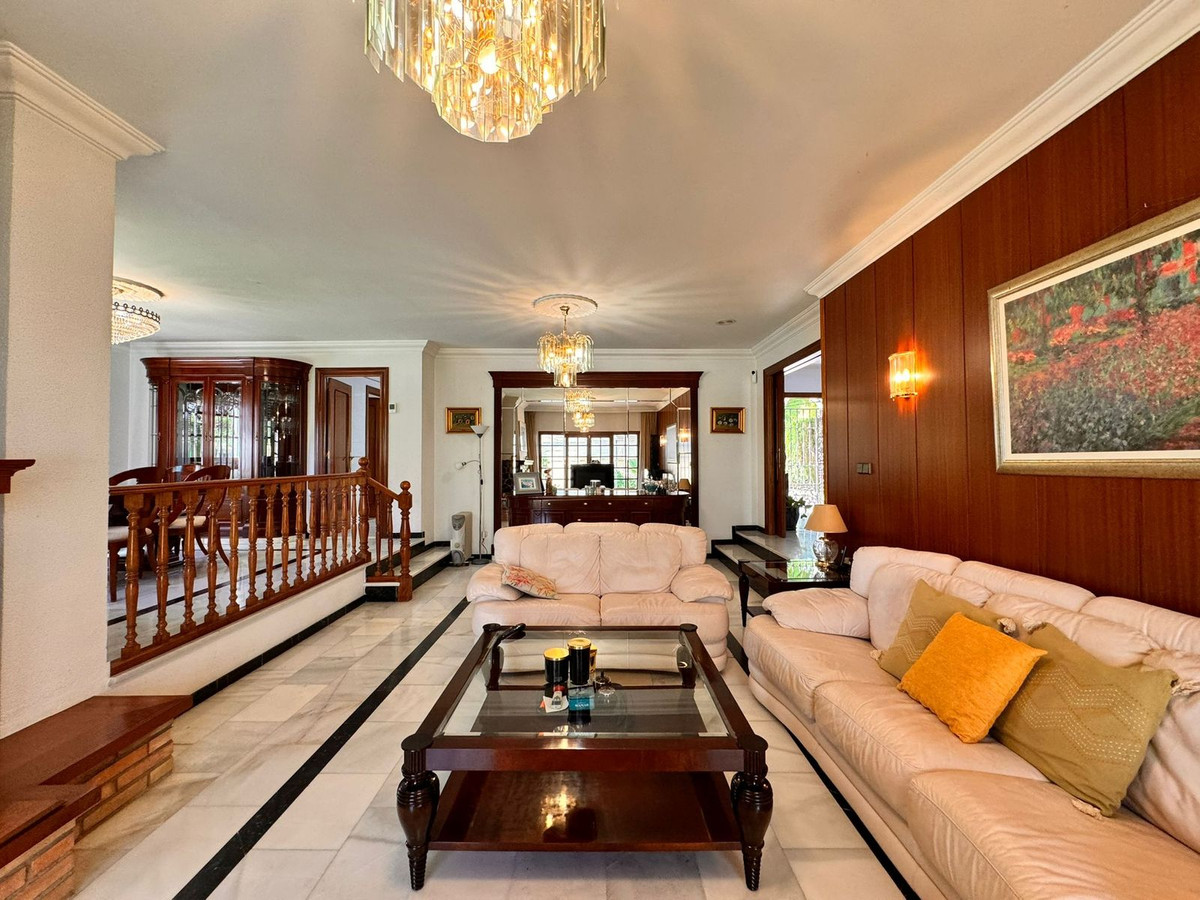 6 Bed Townhouse for sale in Churriana Málaga Ciudad, Málaga, Spain
