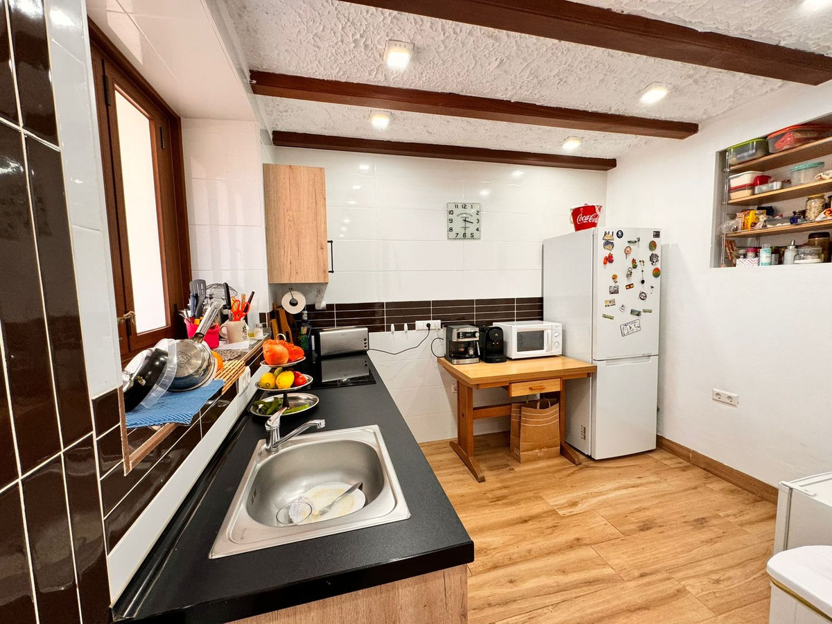 6 Bed Townhouse for sale in Churriana Málaga Ciudad, Málaga, Spain
