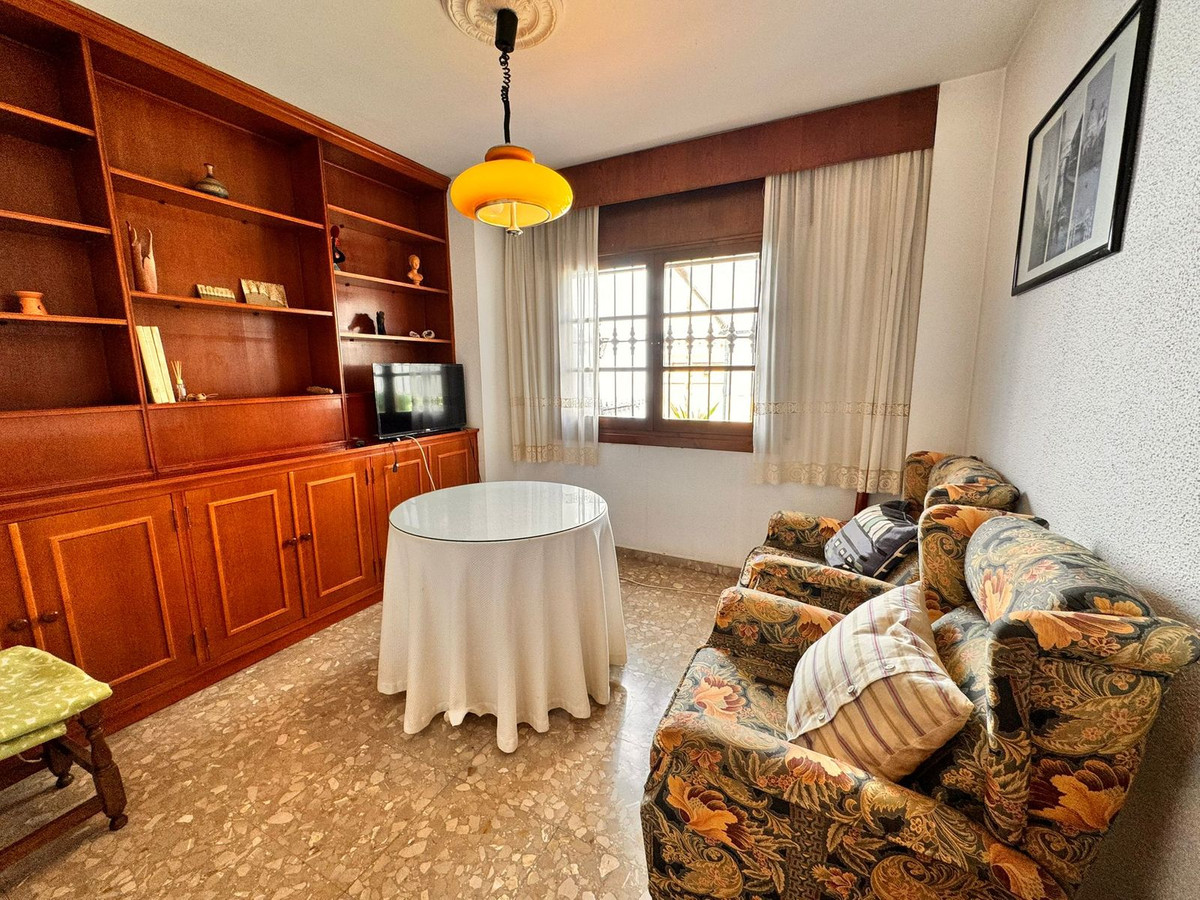 6 Bed Townhouse for sale in Churriana Málaga Ciudad, Málaga, Spain