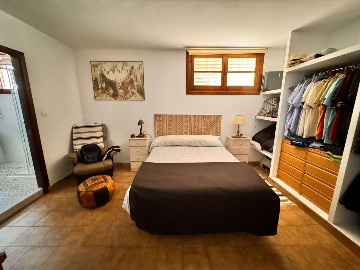 6 Bed Townhouse for sale in Churriana Málaga Ciudad, Málaga, Spain