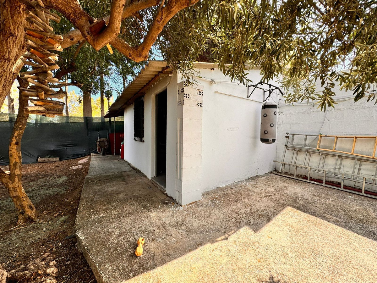 6 Bed Townhouse for sale in Churriana Málaga Ciudad, Málaga, Spain