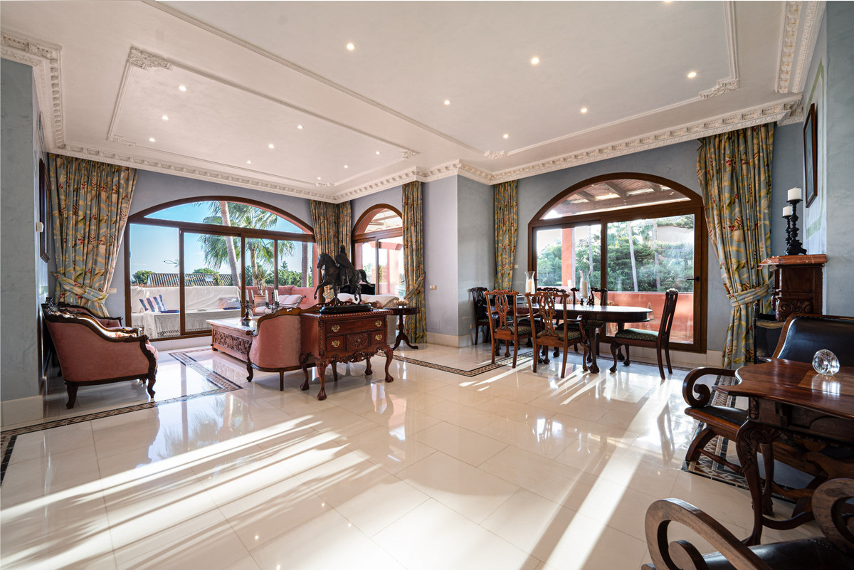 5 Bed Apartment for sale in Guadalmina Baja Costa Del Sol, Málaga, Spain
