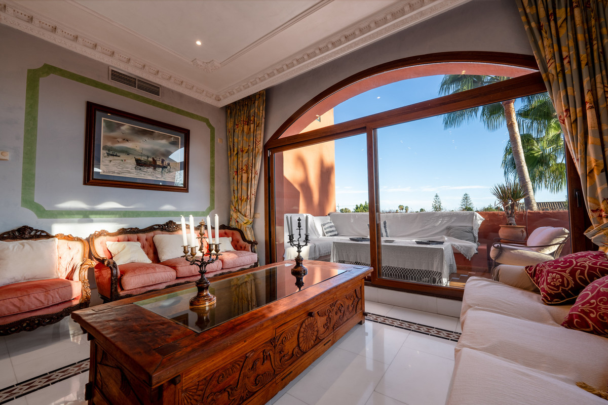 5 Bed Apartment for sale in Guadalmina Baja Costa Del Sol, Málaga, Spain