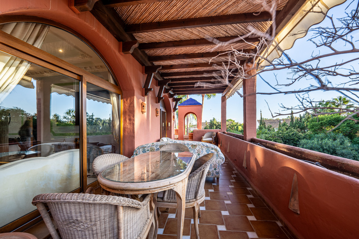5 Bed Apartment for sale in Guadalmina Baja Costa Del Sol, Málaga, Spain