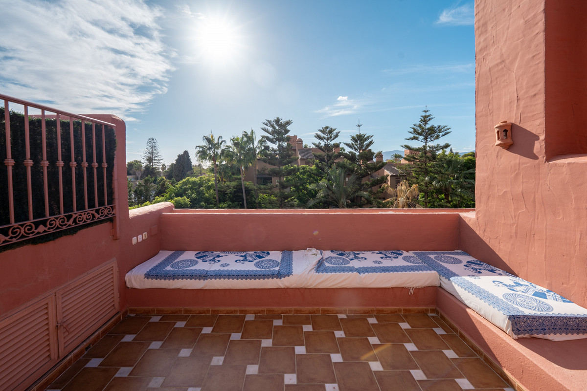 5 Bed Apartment for sale in Guadalmina Baja Costa Del Sol, Málaga, Spain