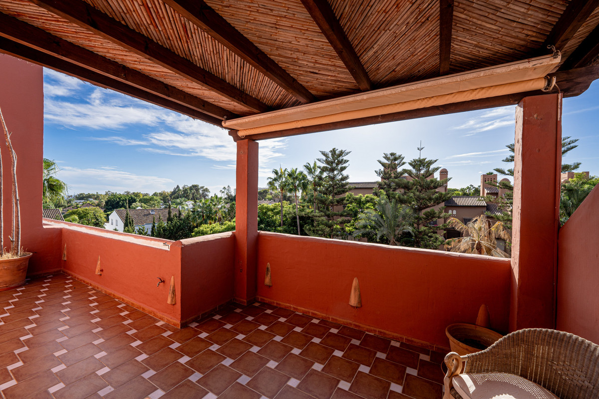 5 Bed Apartment for sale in Guadalmina Baja Costa Del Sol, Málaga, Spain