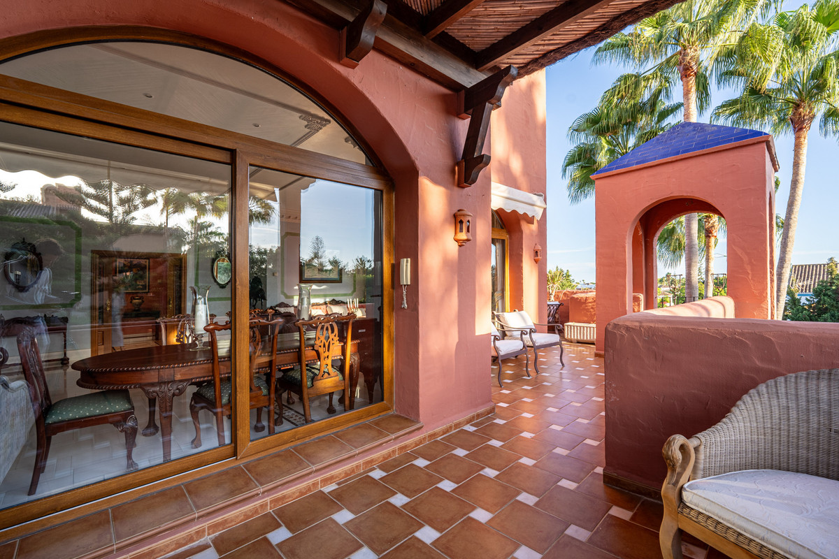 5 Bed Apartment for sale in Guadalmina Baja Costa Del Sol, Málaga, Spain