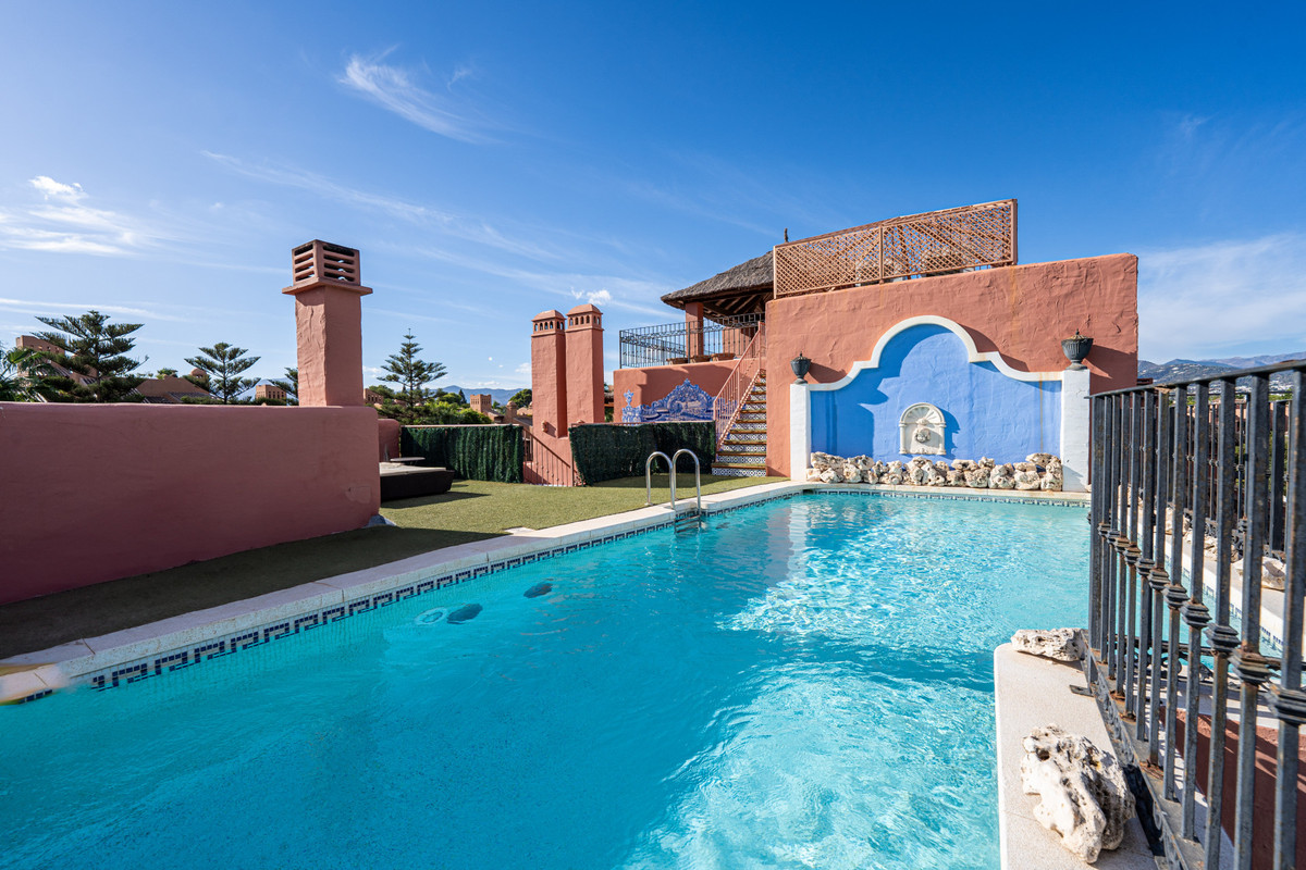 5 Bed Apartment for sale in Guadalmina Baja Costa Del Sol, Málaga, Spain