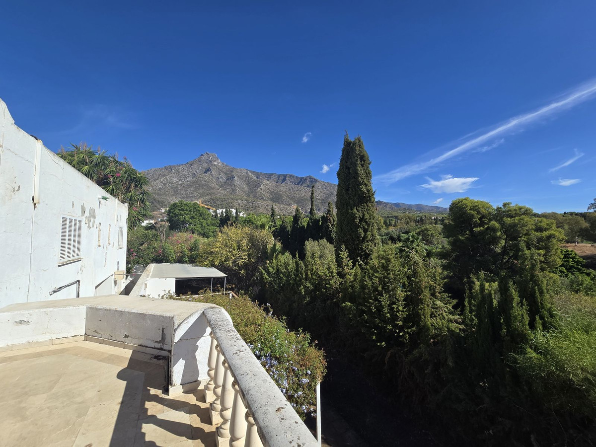 Se vende Villa - Chalet de 6 dormitorios en Costa Del Sol, Málaga, España