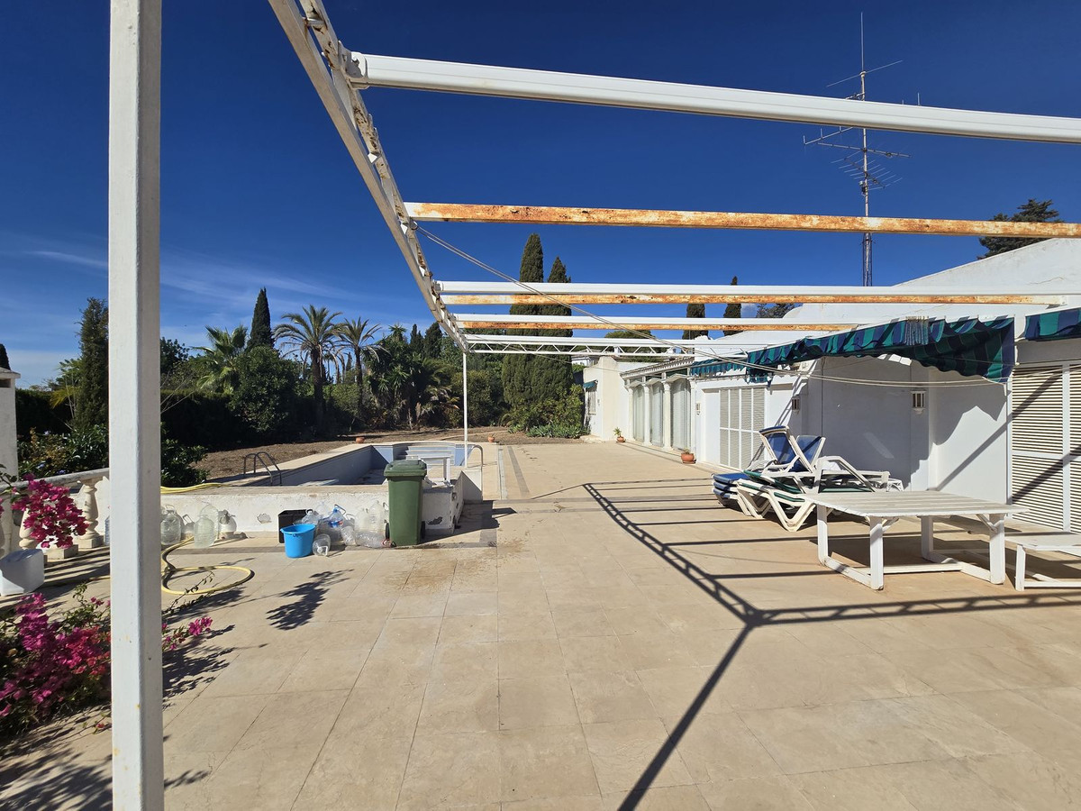 Se vende Villa - Chalet de 6 dormitorios en Costa Del Sol, Málaga, España