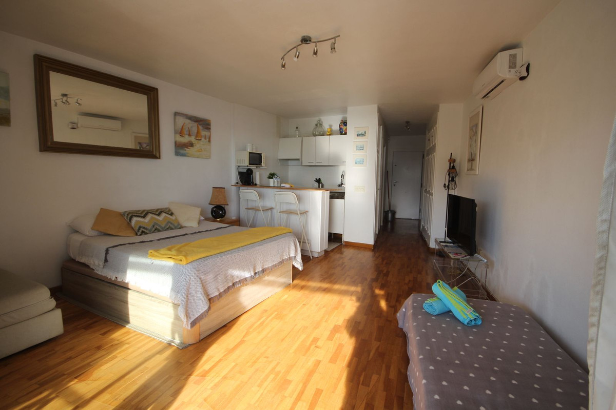 Se vende Estudio Planta Media  en Costa Del Sol, Málaga, España