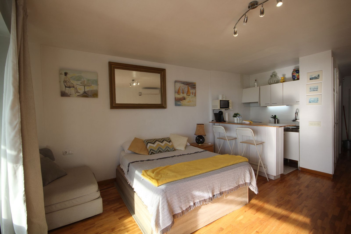 Se vende Estudio Planta Media  en Costa Del Sol, Málaga, España