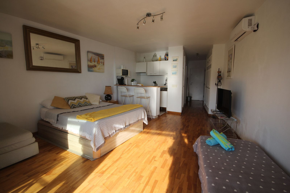 Se vende Estudio Planta Media  en Costa Del Sol, Málaga, España