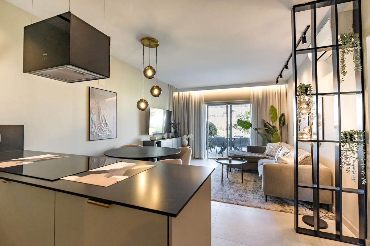 3 Bed Apartment for sale in Nueva Andalucía Costa Del Sol, Málaga, Spain
