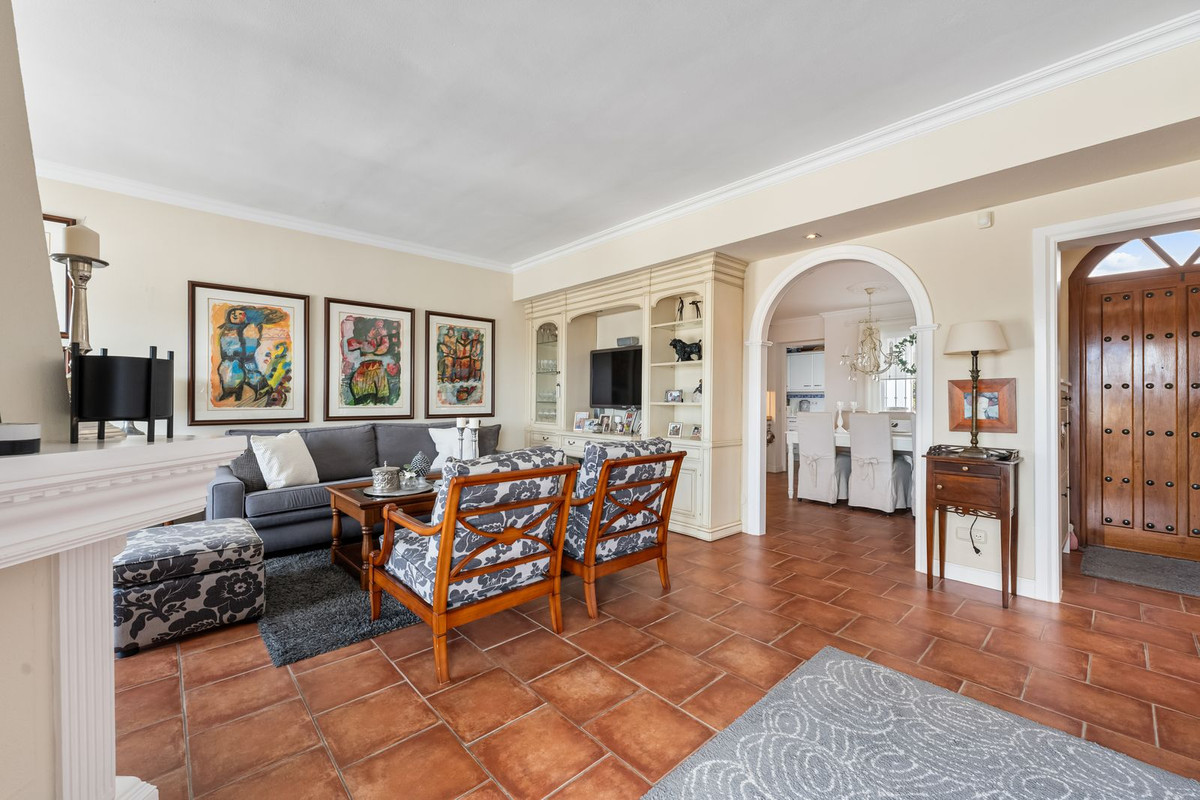 3 Bed Townhouse for sale in Nueva Andalucía Costa Del Sol, Málaga, Spain