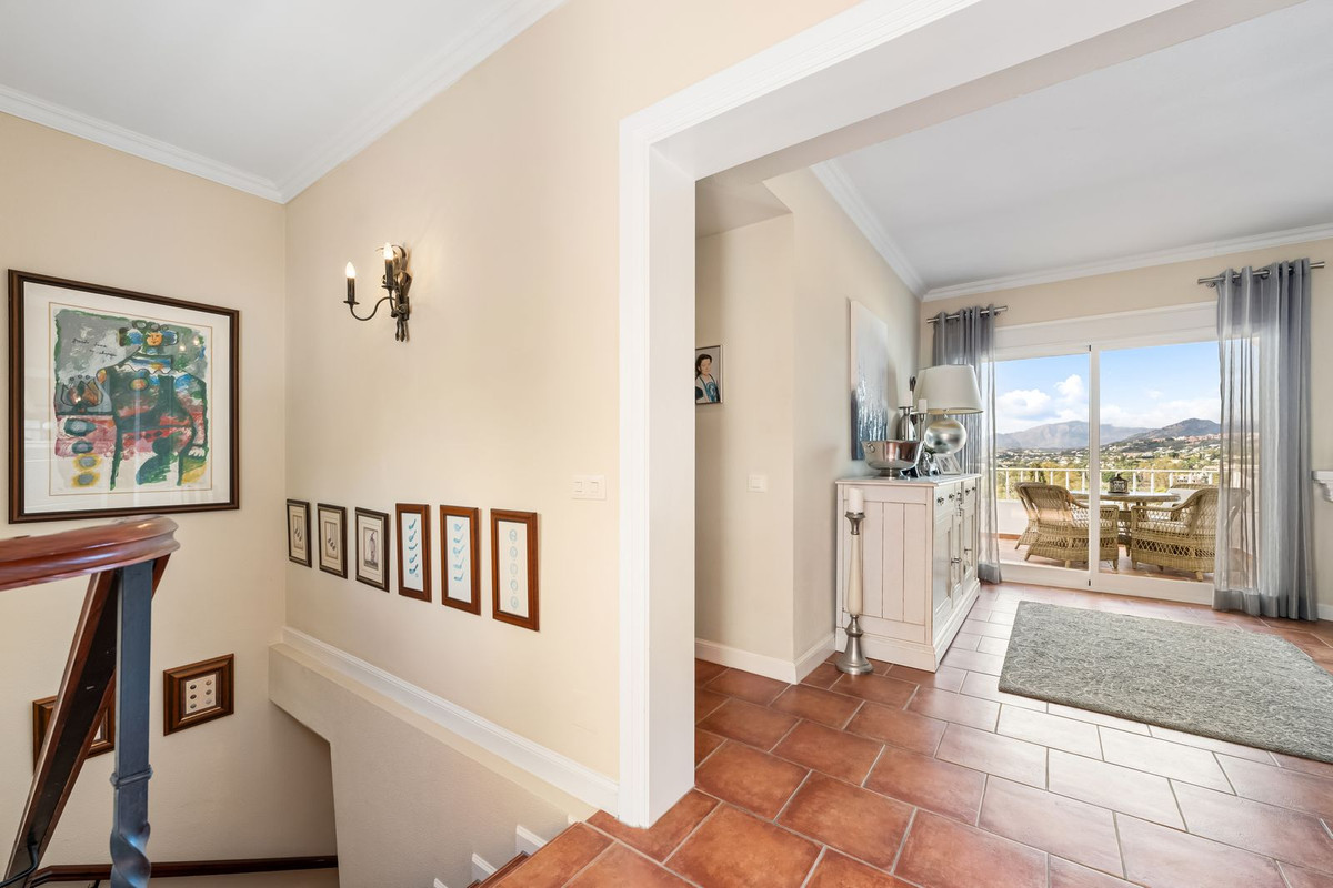 3 Bed Townhouse for sale in Nueva Andalucía Costa Del Sol, Málaga, Spain