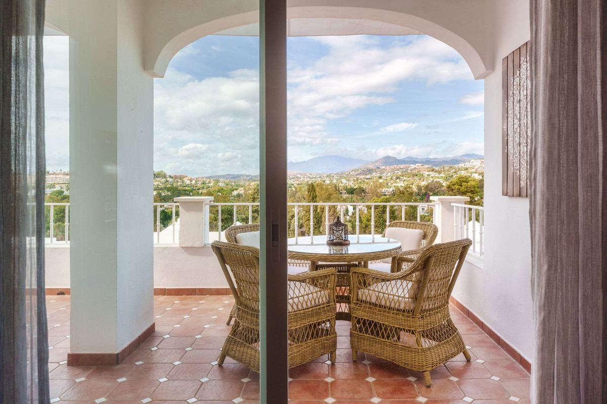 3 Bed Townhouse for sale in Nueva Andalucía Costa Del Sol, Málaga, Spain