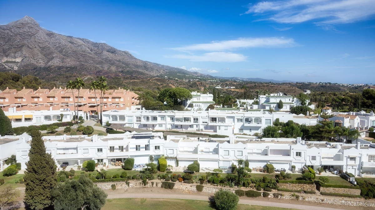 3 Bed Townhouse for sale in Nueva Andalucía Costa Del Sol, Málaga, Spain