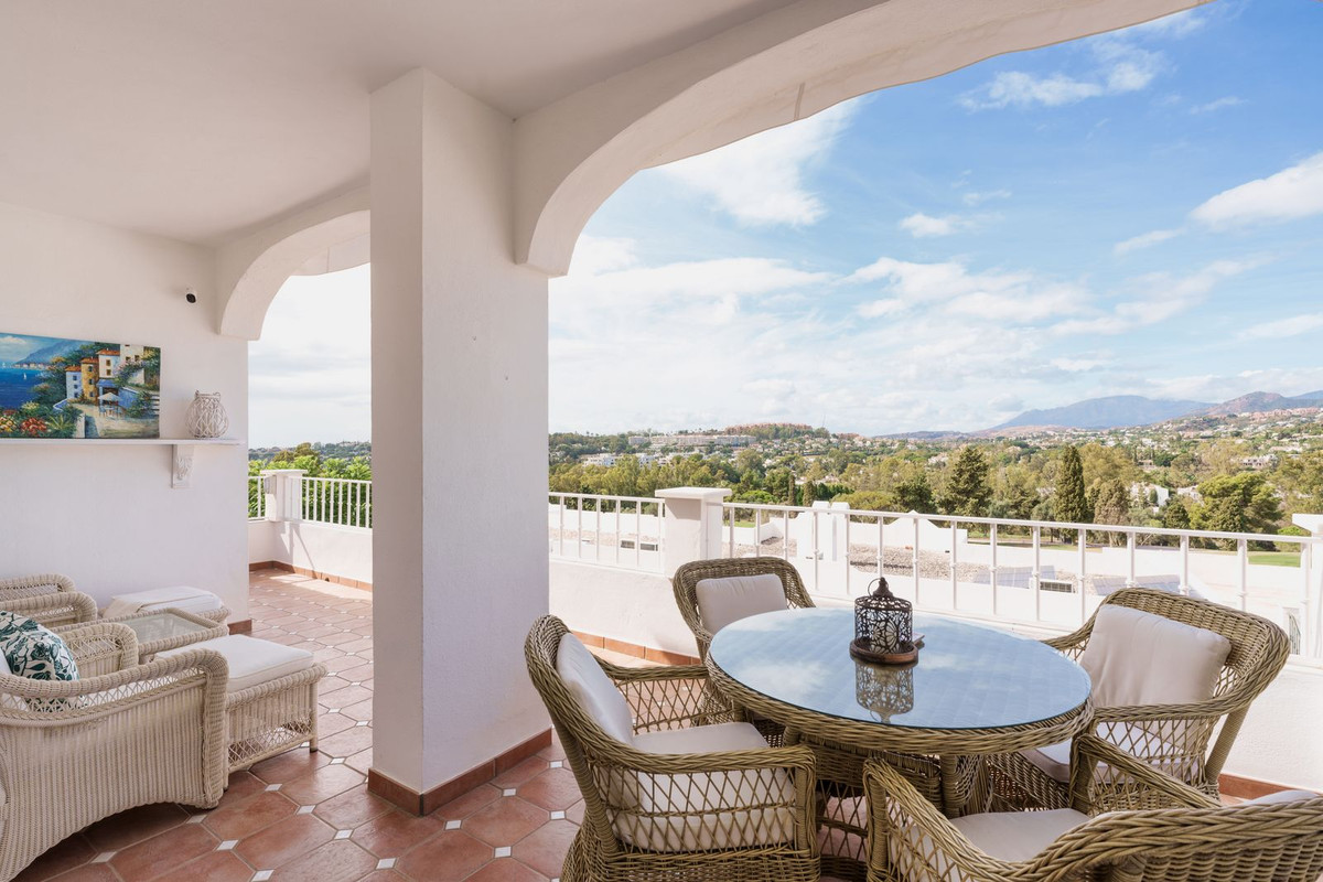 3 Bed Townhouse for sale in Nueva Andalucía Costa Del Sol, Málaga, Spain